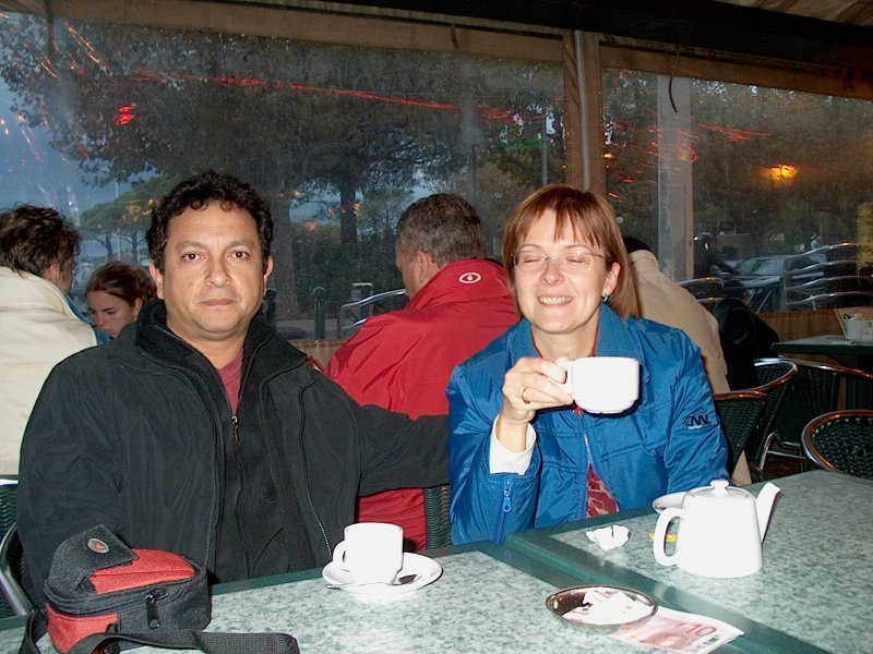 var_cafe_DanLorr.jpg