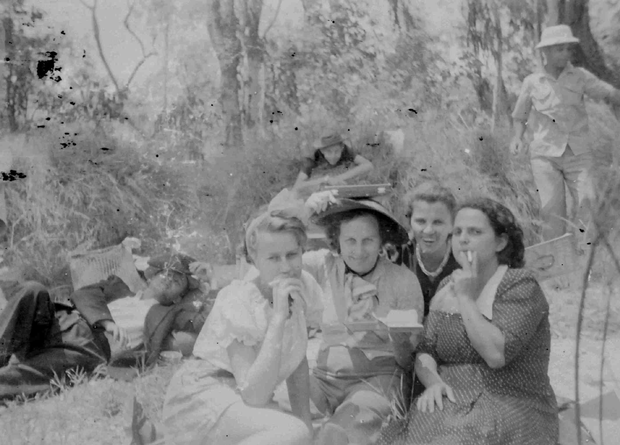 12-FamillePAYET-aDroite-Maman.jpg