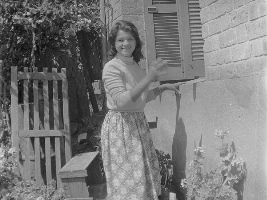 1958-Michelle.jpg