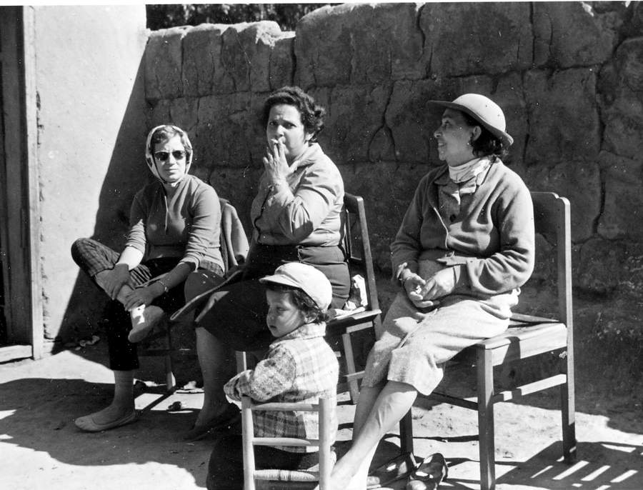 1958-Nanou-x-Maman-Maraine.jpg